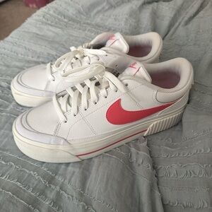 Nike Women's White and Pink Sneakers